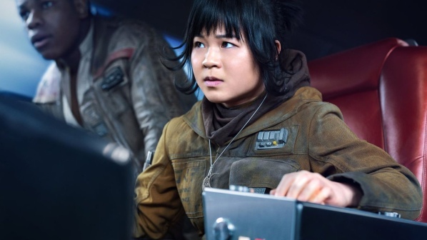 star-wars-actress-kelly-marie-tran-leaves-social-media-after-being-harassed-for-months-social